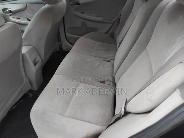 Toyota Corolla 2011 Black