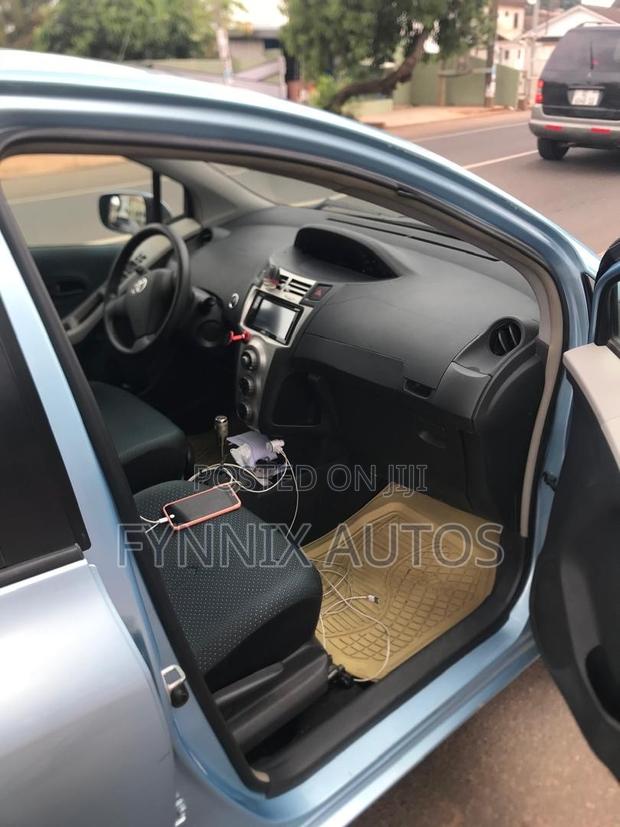 Toyota Vitz 1.3 FWD 5dr 2010