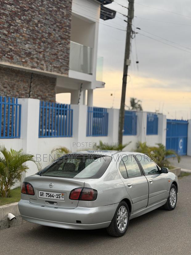 Nissan Primera 2009 Silver