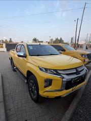 Mitsubishi L200 2020 Yellow for sale