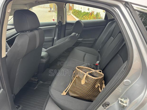 Honda Civic LX Sedan 2020 Silver