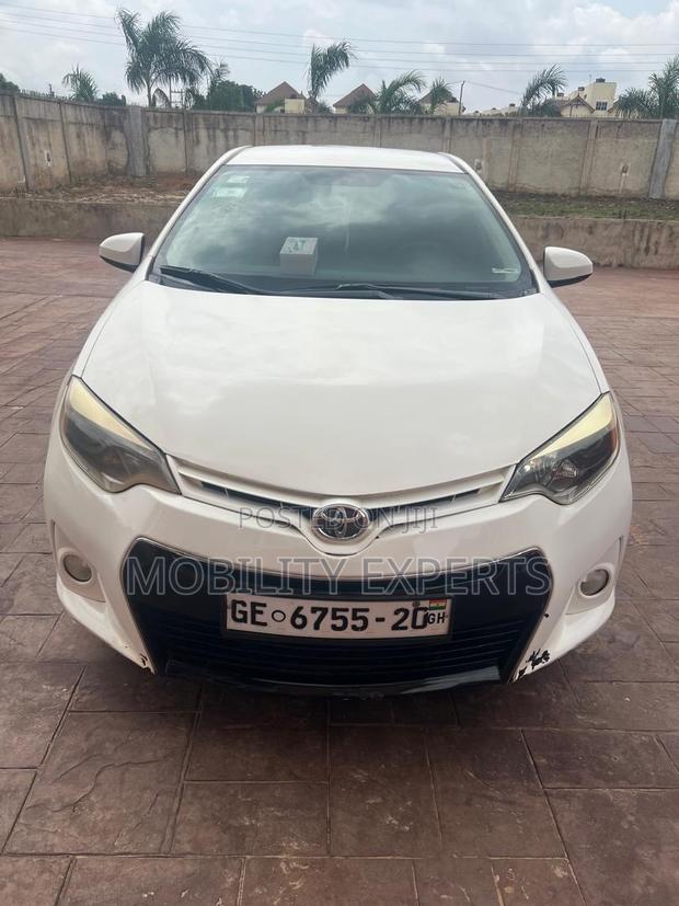 Toyota Corolla 2014 White