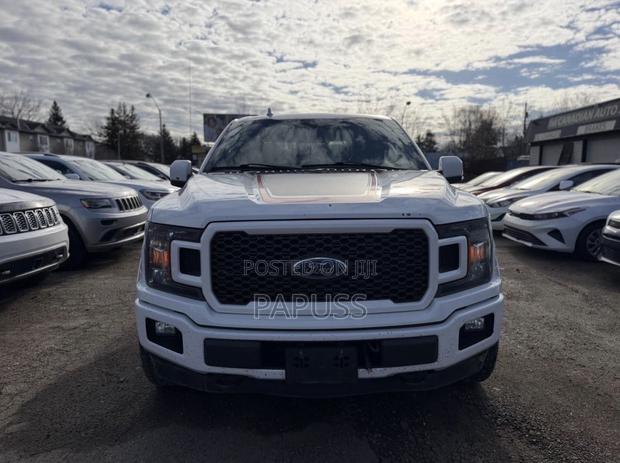 Ford F-150 Lariat 4x4 SuperCrew Cab Styleside 5.5 ft. box 145 in. WB