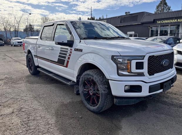 Ford F-150 Lariat 4x4 SuperCrew Cab Styleside 5.5 ft. box 145 in. WB