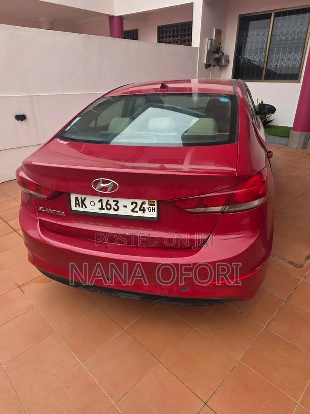 Hyundai Elantra 2017 Red
