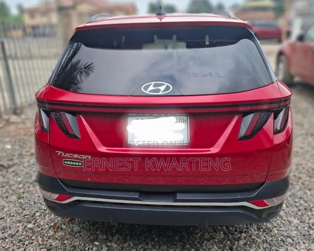 Hyundai Tucson 2022 Red
