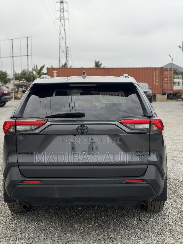 Toyota RAV4 XLE AWD 2023 Black