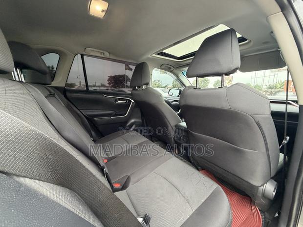 Toyota RAV4 XLE AWD 2023 Black