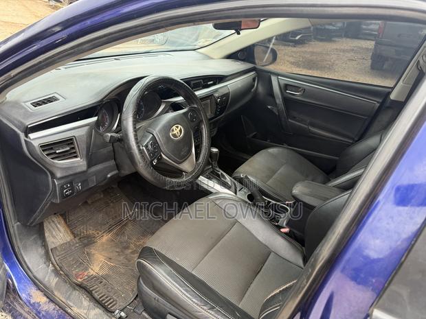 Toyota Corolla 2015 Blue