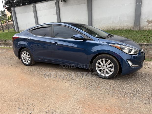 Hyundai Elantra Limited Sedan FWD (1.8L 4cyl 6A) 2016 Blue