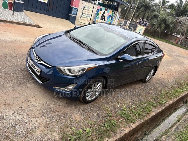 Hyundai Elantra Limited Sedan FWD (1.8L 4cyl 6A) 2016 Blue