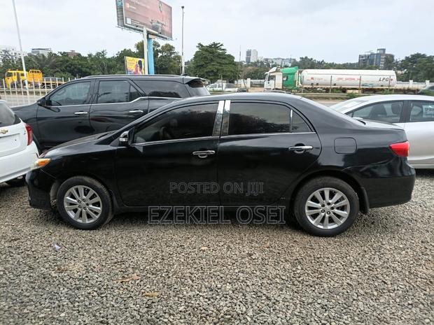 Toyota Corolla LE 4dr Sedan (1.8L 4cyl 4A) 2012 Black