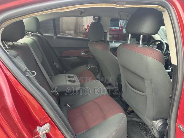 Chevrolet Cruze 2012 Red