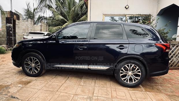 Mitsubishi Outlander SE AWC 2016 Blue