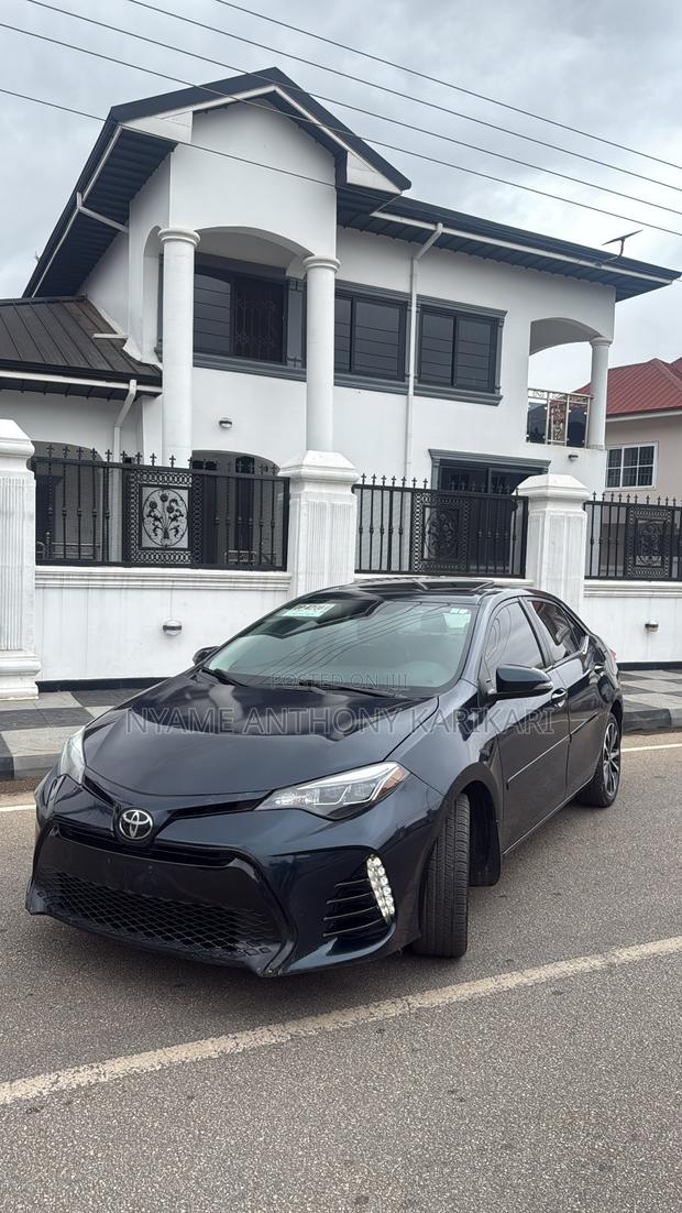 Toyota Corolla XSE (1.8L 4cyl 2A) 2018