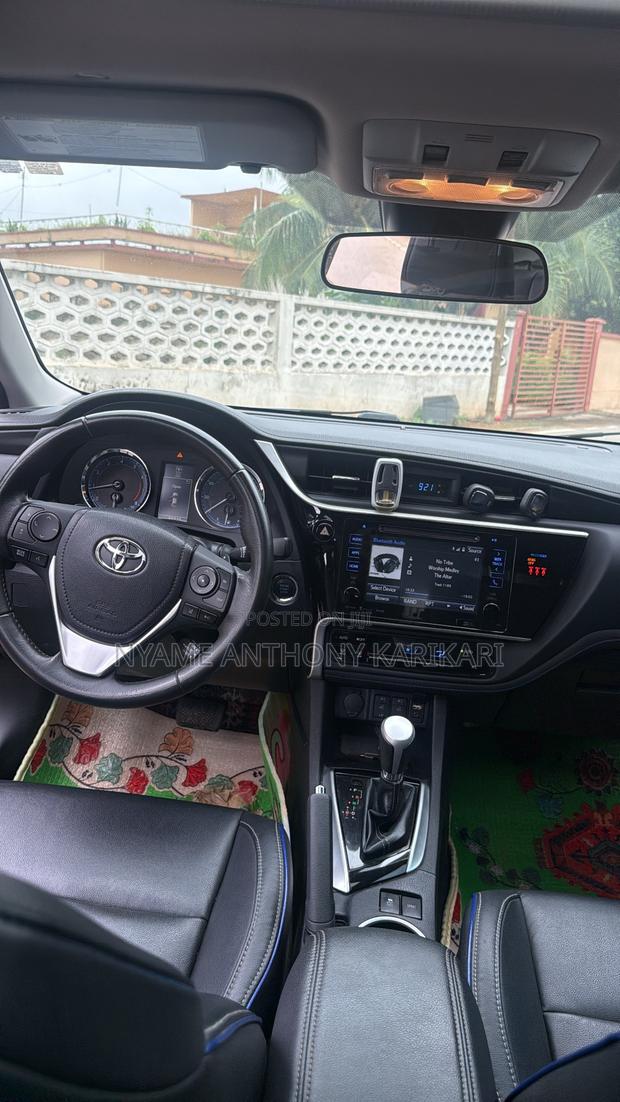 Toyota Corolla XSE (1.8L 4cyl 2A) 2018
