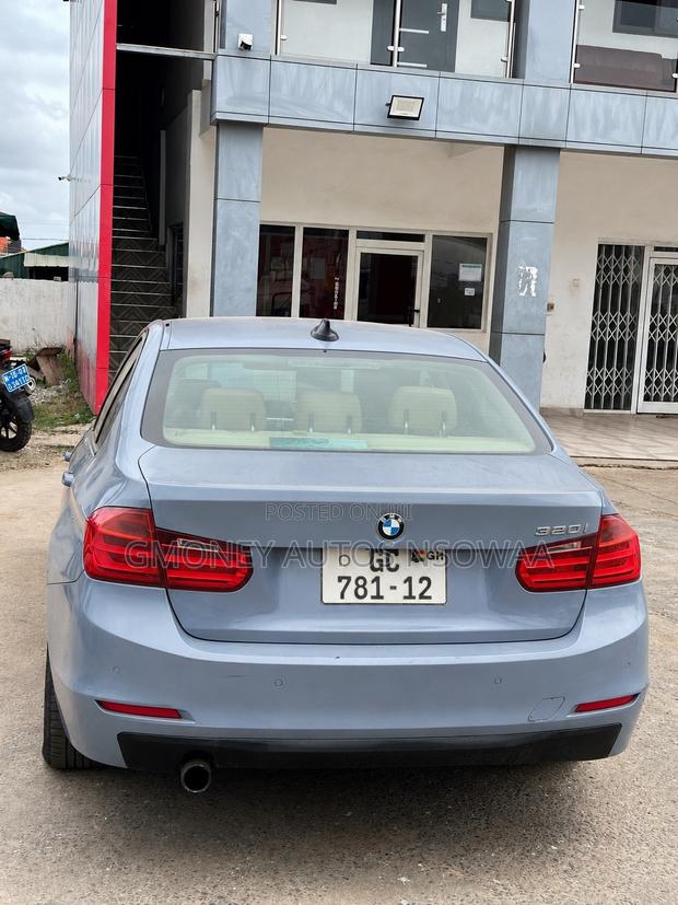 BMW 328i 2011
