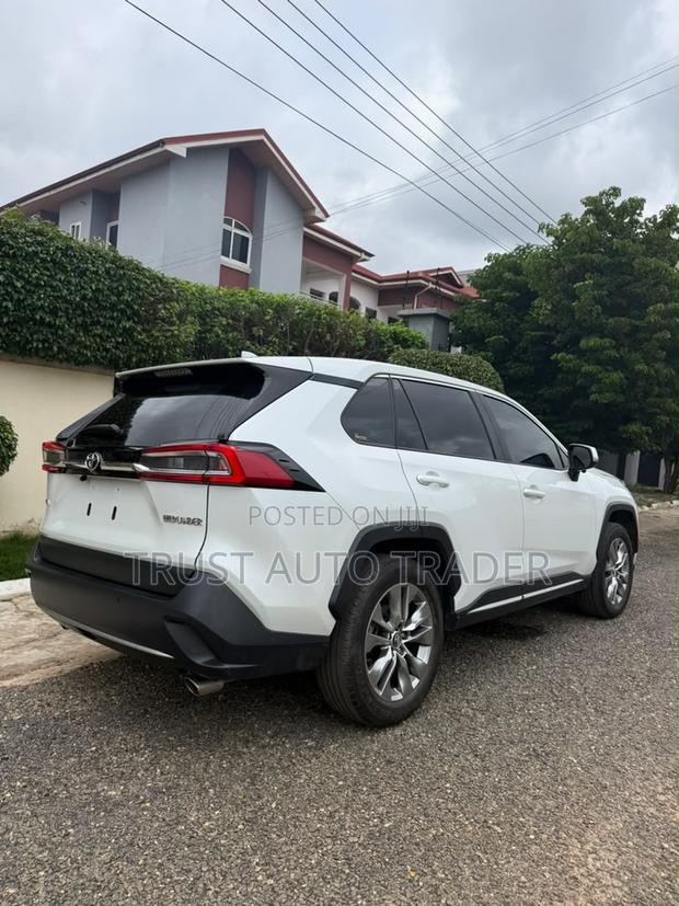 Toyota Highlander 2024 White