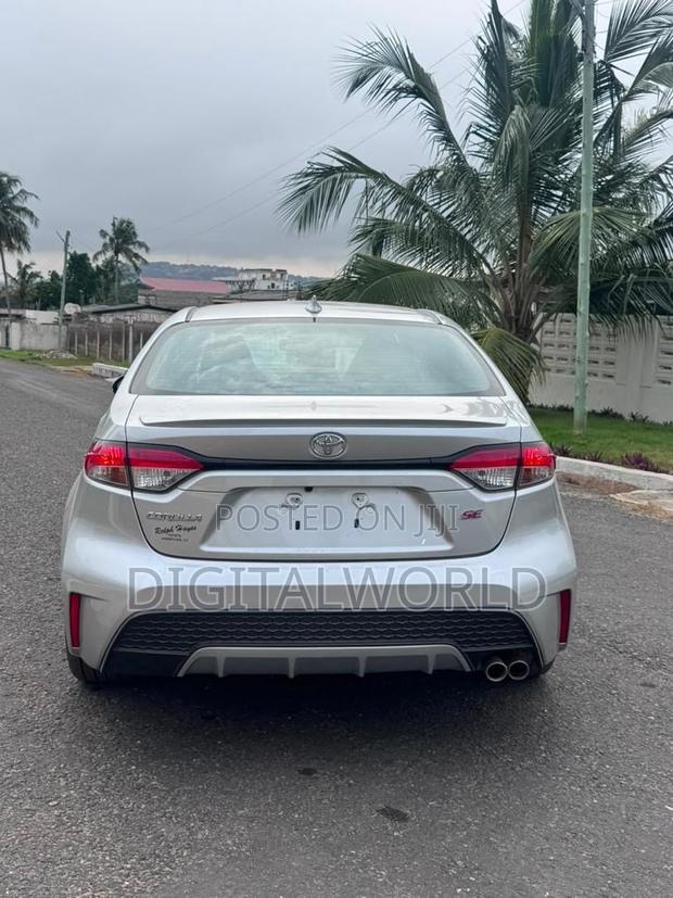 Toyota Corolla SE 2020 White