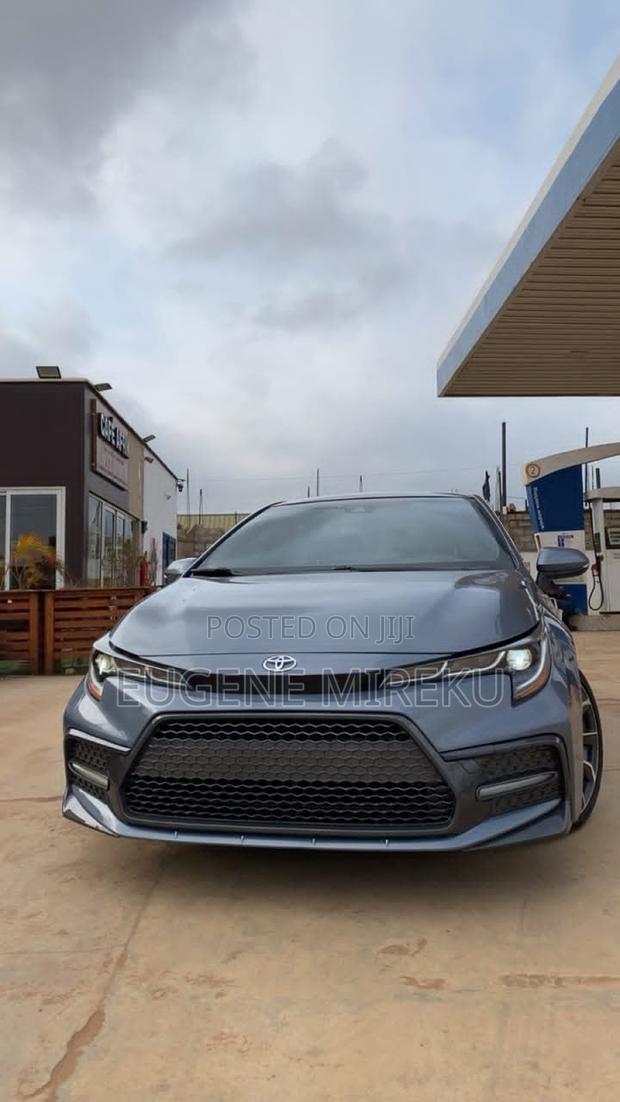 Toyota Corolla SE 2021 Blue