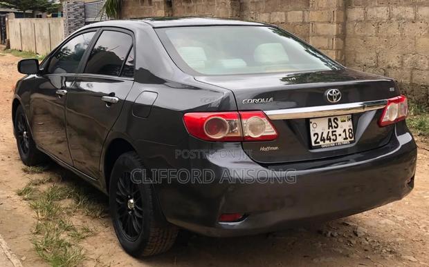 Toyota Corolla LE 4dr Sedan (1.8L 4cyl 4A) 2013 Gray