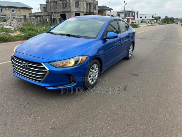 Hyundai Elantra 2017 Blue