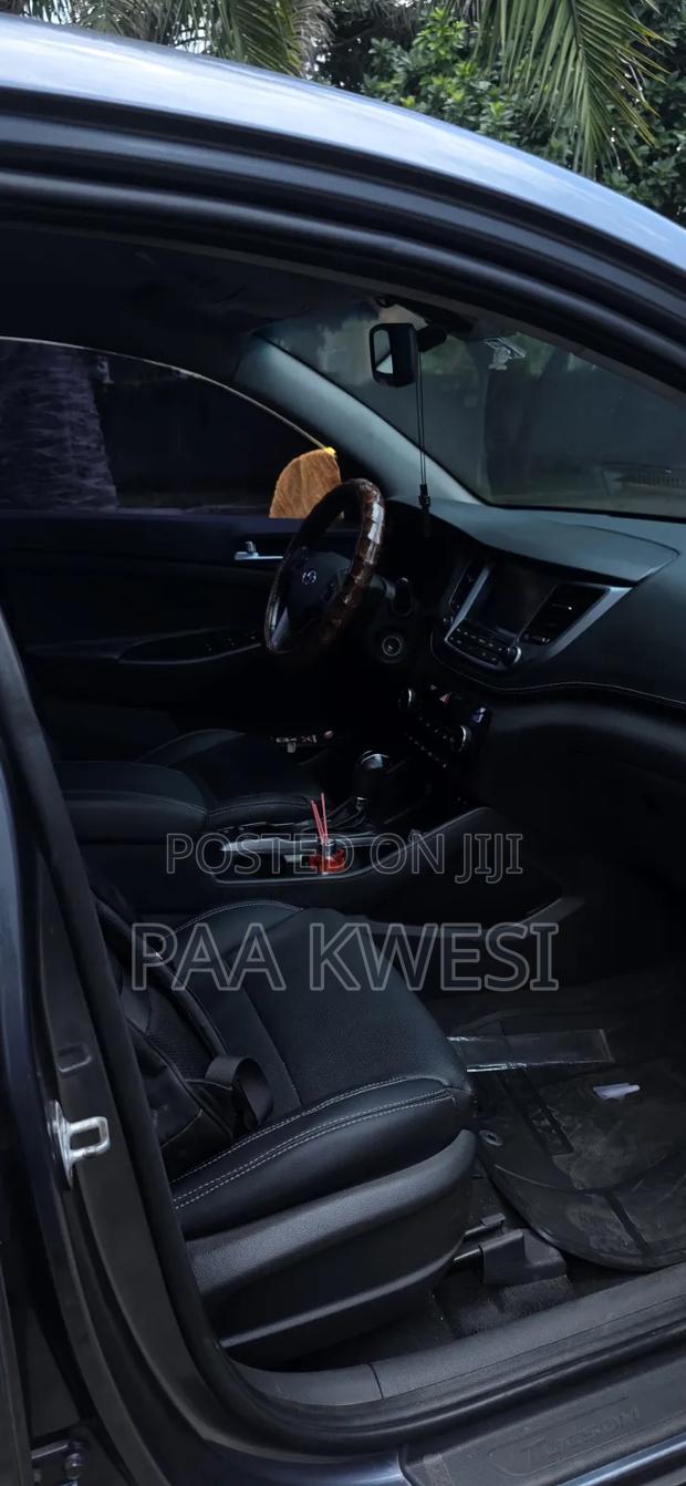 Hyundai Tucson 2017 Gray