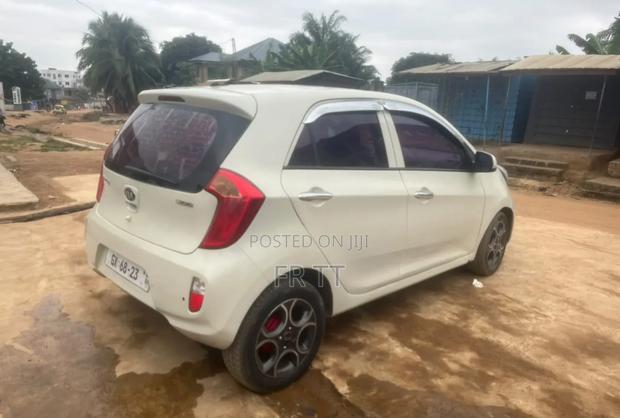 Kia Morning 2012 White
