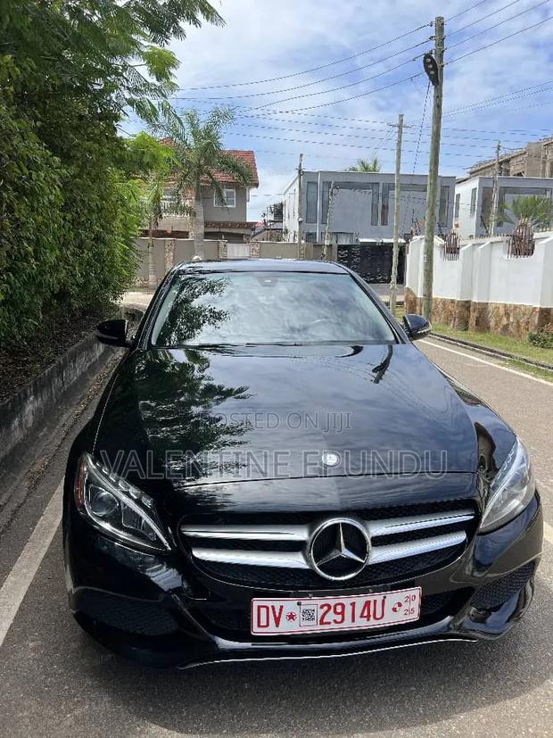Mercedes-Benz C300 2015 Black