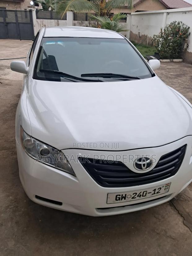 Toyota Camry 2009 White