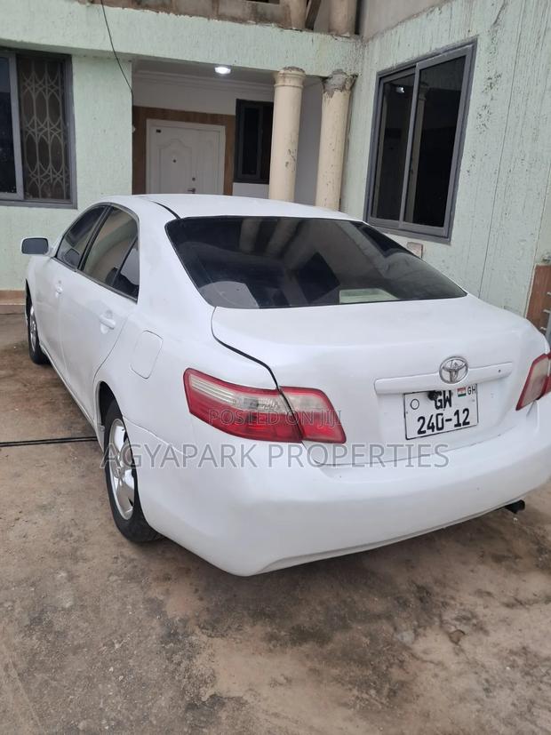 Toyota Camry 2009 White