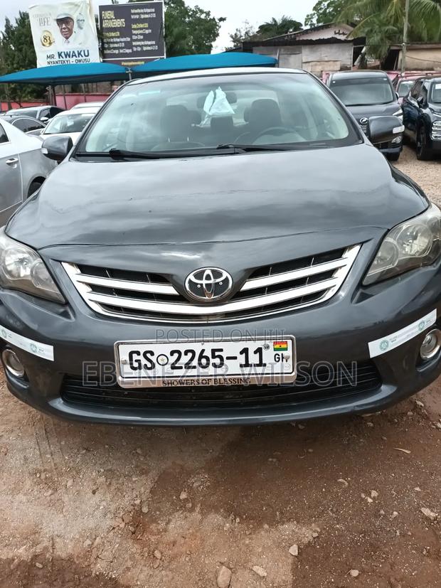 Toyota Corolla 2012 Gray