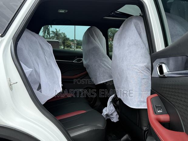 Geely Coolray 1.5 FWD 2022 White