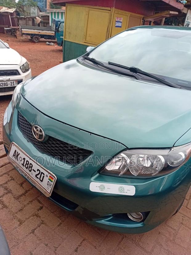 Toyota Corolla 2010 Green
