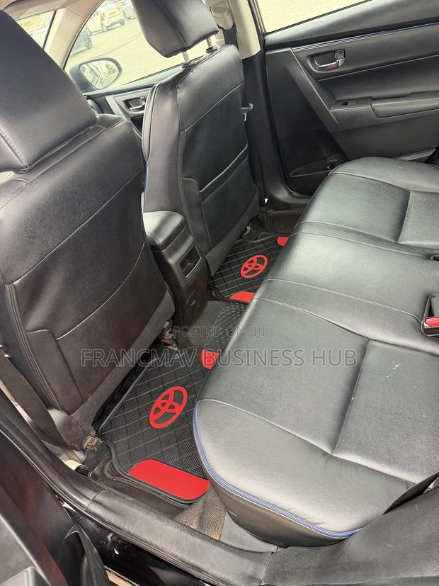 Toyota Corolla XSE (1.8L 4cyl 2A) 2019 Black