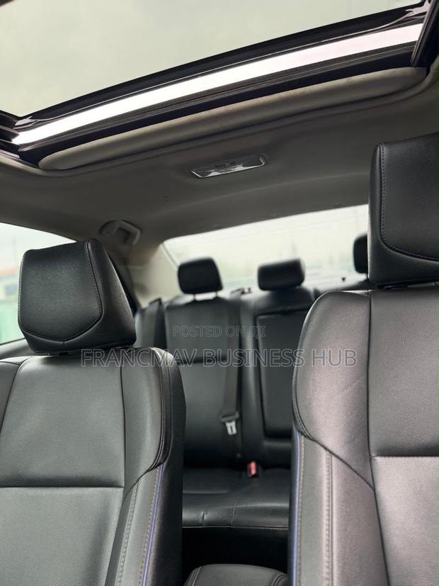 Toyota Corolla XSE (1.8L 4cyl 2A) 2019 Black