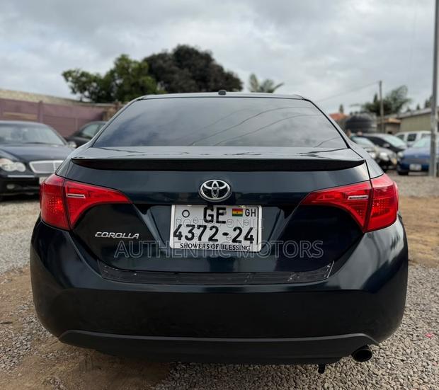 Toyota Corolla XSE (1.8L 4cyl 2A) 2018 Black