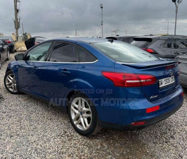 Ford Focus 2018 Blue