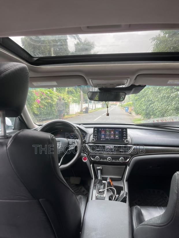 Honda Accord Touring 2018 White