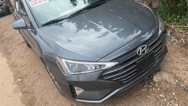 Hyundai Elantra SE 2020 Gray