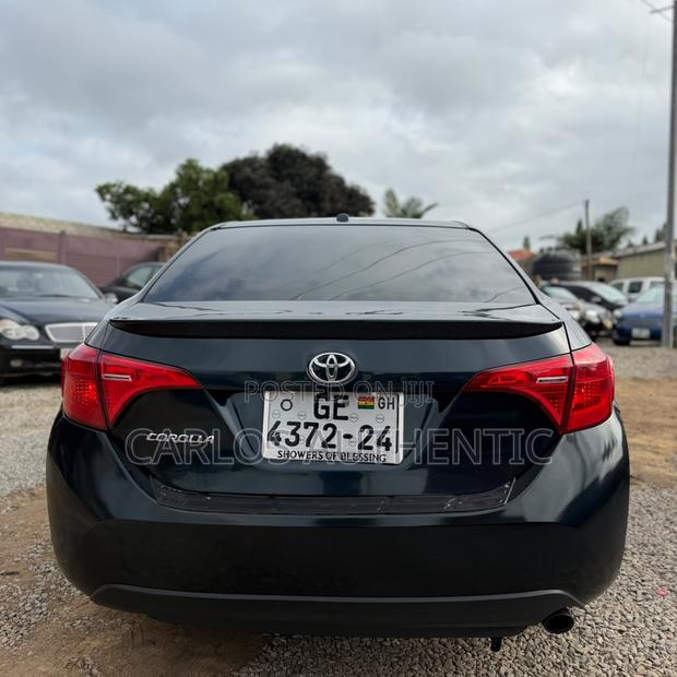 Toyota Corolla XSE (1.8L 4cyl 2A) 2018 Black