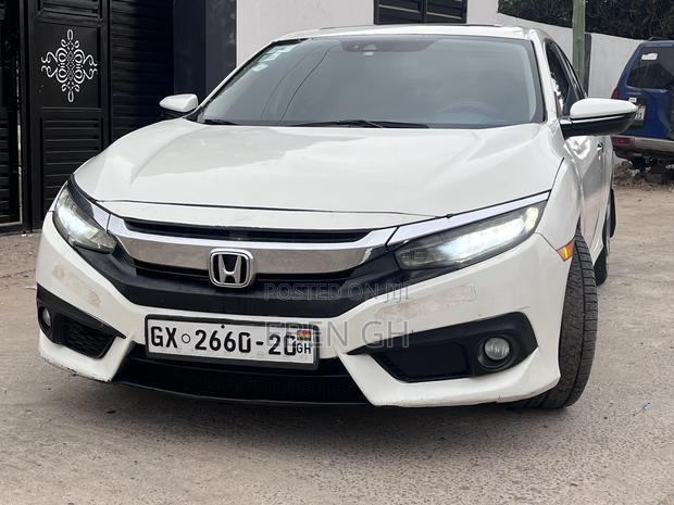 Honda Civic Touring 4dr Sedan (1.5L 4cyl) 2017 White