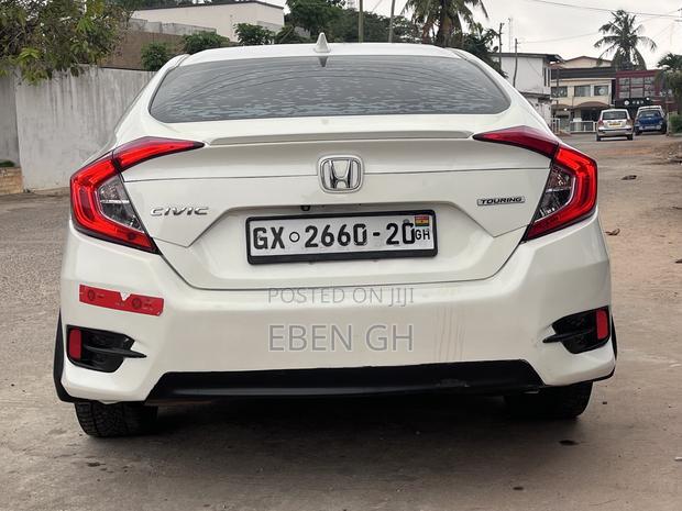 Honda Civic Touring 4dr Sedan (1.5L 4cyl) 2017 White