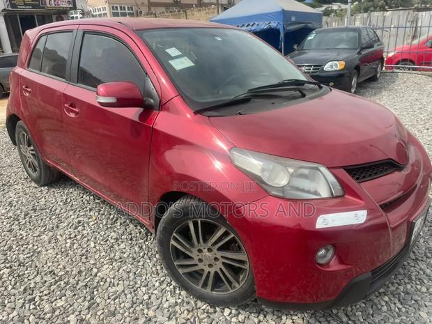 Car 2014 Red