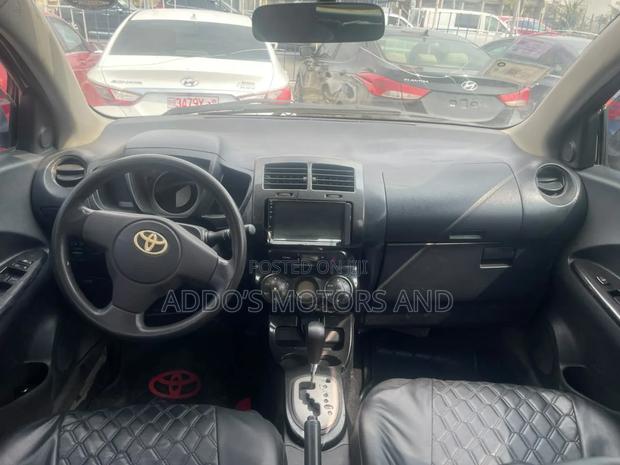 Car 2014 Red