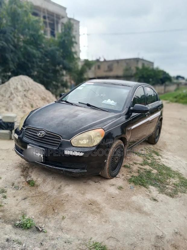 Hyundai Accent 2006 Black