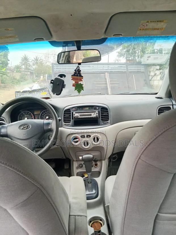 Hyundai Accent 2006 Black