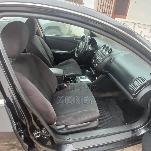 Nissan Altima 2012 Black