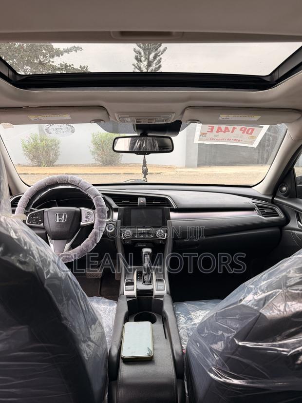 Honda Civic Touring 4dr Sedan (1.5L 4cyl) 2016 Black