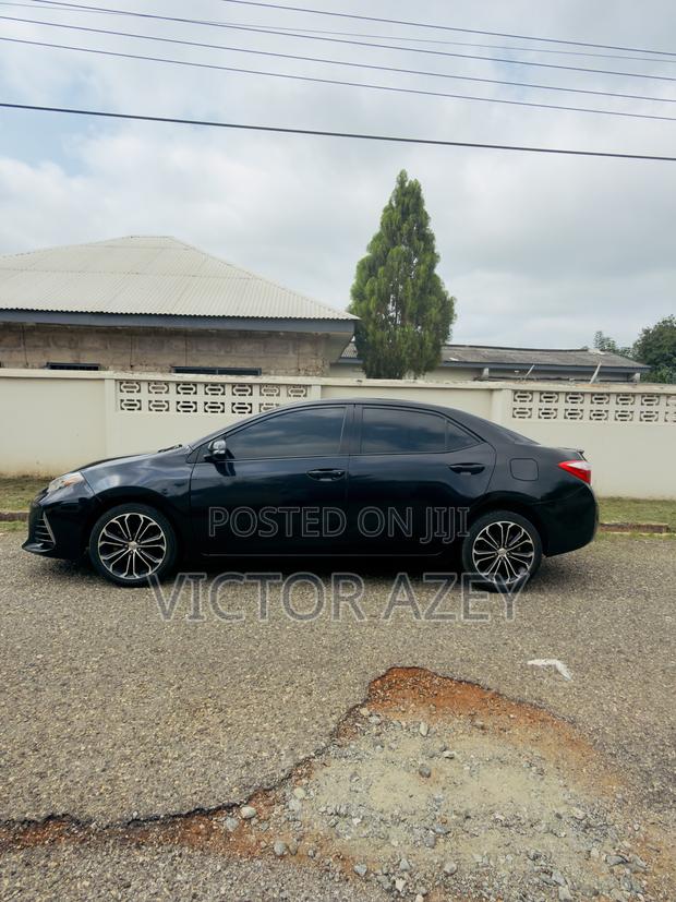 Toyota Corolla S Premium 4dr Sedan (1.8L 4cyl CVT) 2014 Black